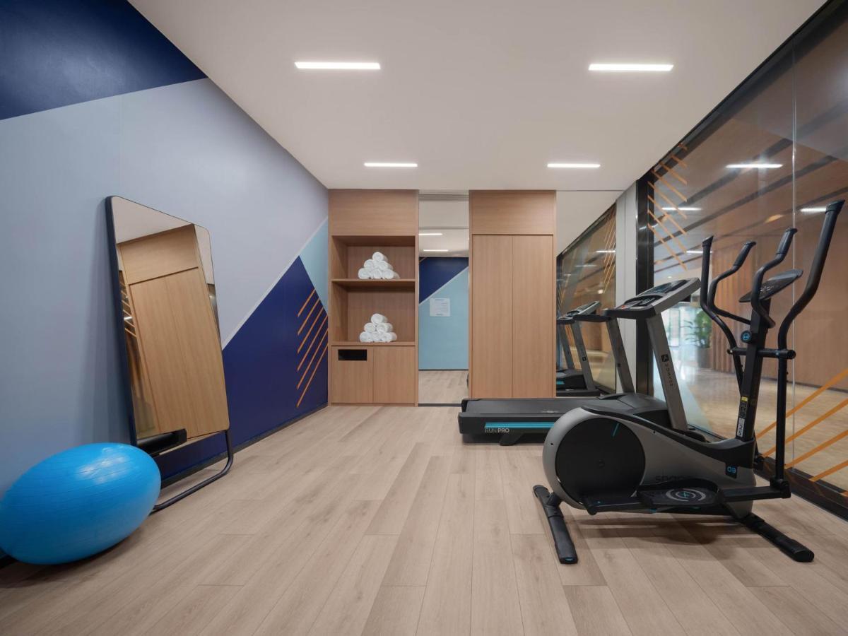 Holiday Inn Express Shanghai Pujiang, an IHG Hotel Bagian luar foto